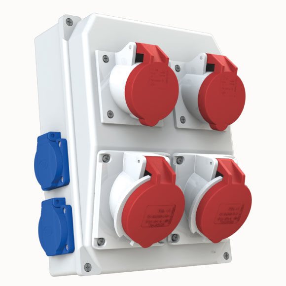 2 Ad. IP44 4x32A CEE Ön + 2 Ad. IP44 4x16A CEE Ön + 4 Ad. 1x16A Yan