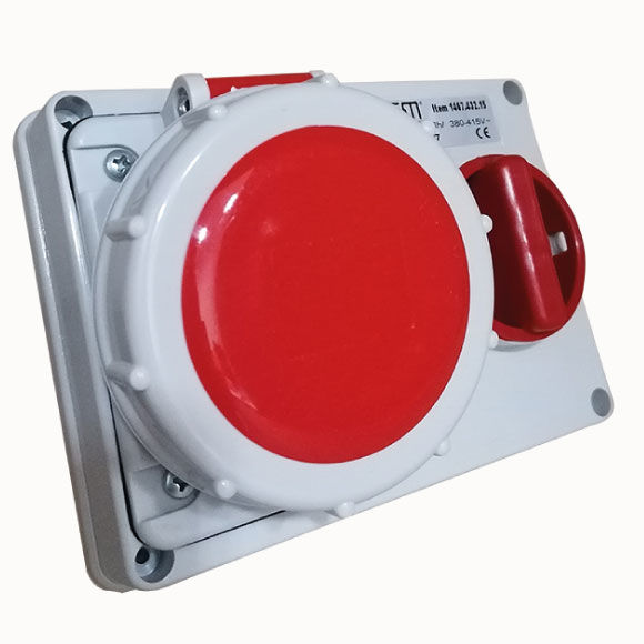 4x32 Horizontal Panel Mounting Socket IP67 Sockets with internal locked switches 