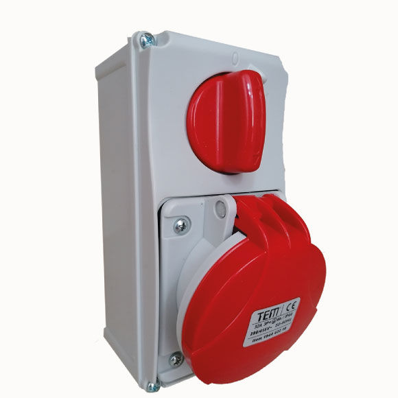 4x32 Duvar Prizi Dikey Tip İP44-İçten Kilitli şalterli - 1