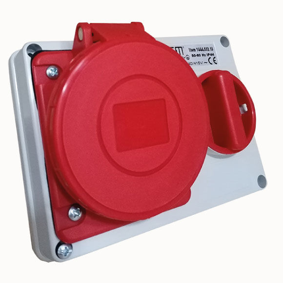 5x32 Horizontal Panel Mounting Socket IP67 Sockets with internal locked switches 