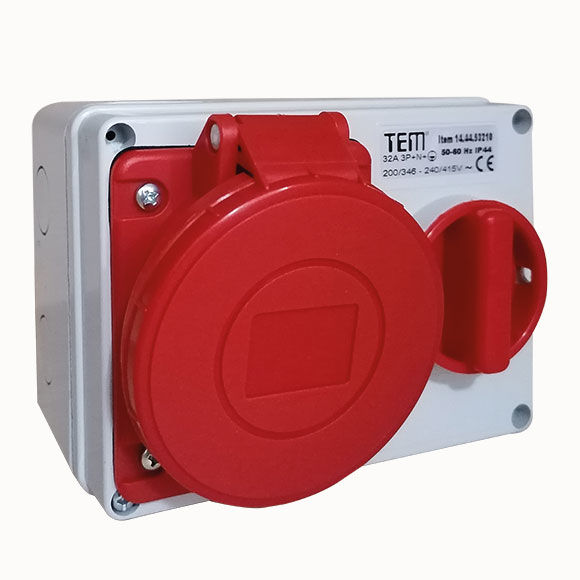 5x32 Horizontal Wall Mounting Socket IP44 Sockets with internal locked switches 