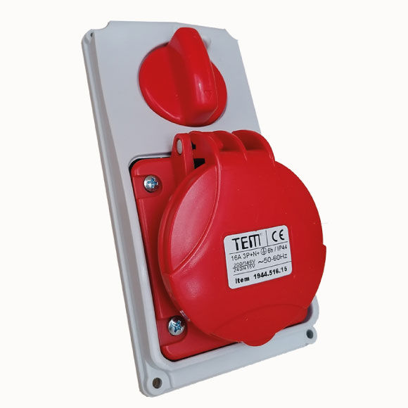 5x32 Vertical Panel Mounting Socket IP44 Sockets with internal locked switches 