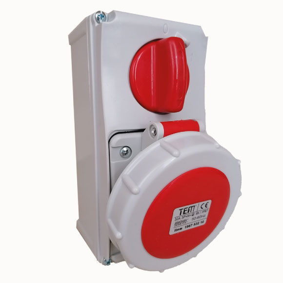 5x32 Vertical Wall Mounting Socket IP67 Sockets with internal locked switches 